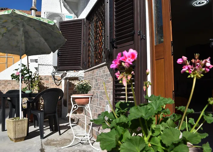 Gio's Венария-Реале